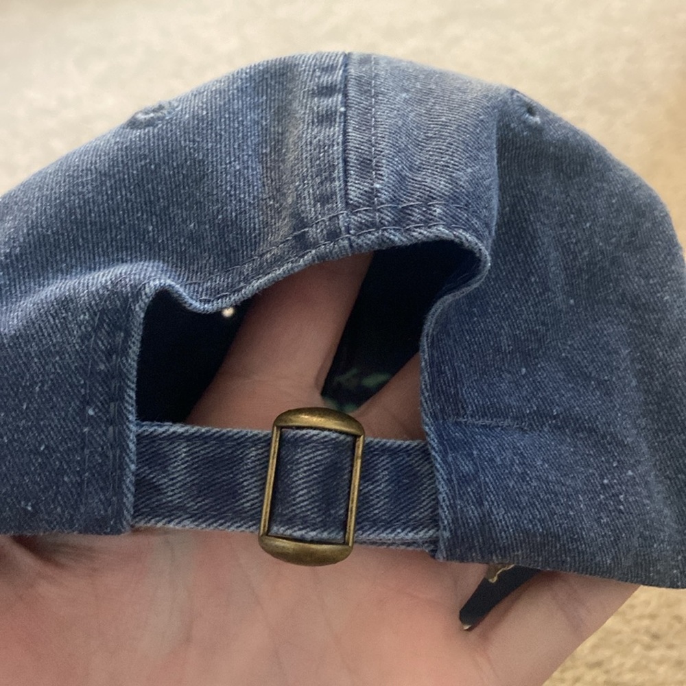 Fabletics hat - Picture 2 of 2